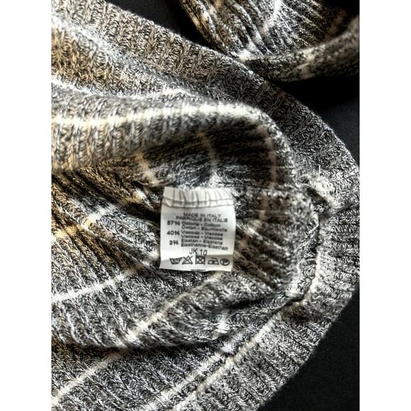 Brandy Melville Gray White Stripe One Size Long Sleeve Top - Picture 6 of 6